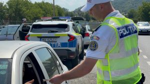 f3c8083f-0197-445b-a961-3078e18ff03d