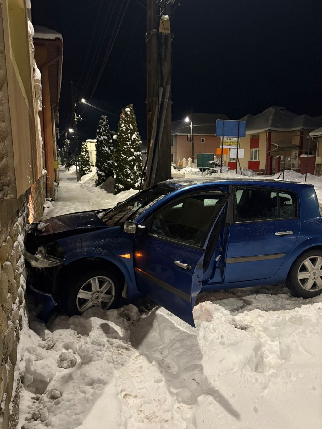 8a8f03e1-a933-4bd4-a191-ef6e78d60bc3