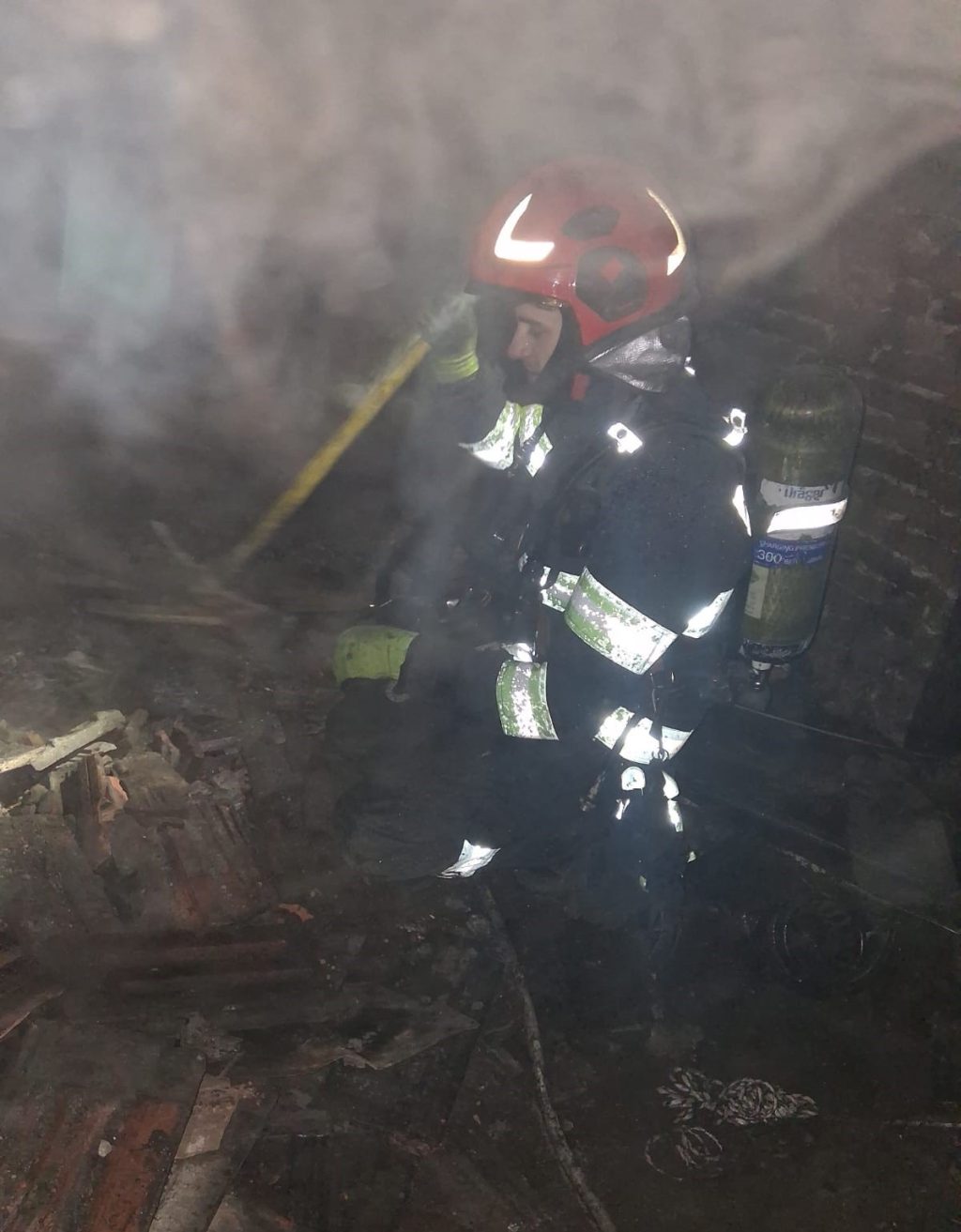 aacc2d1b-b277-4801-bf70-934e96f85b2a