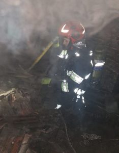 aacc2d1b-b277-4801-bf70-934e96f85b2a