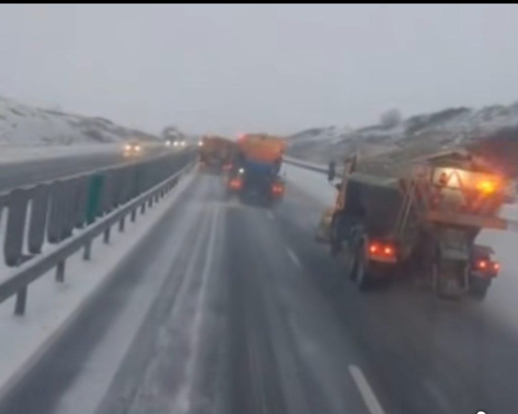 att.eLd0OC95c43_g1dSnLnIEpYQQsygJMjw_FD9lbF3l0Y