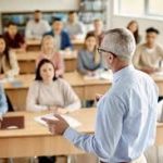 Oportunitate pentru profesorii din Hunedoara. Program național de formare în inteligență artificială, finanțat de Departamentul de Stat al SUA