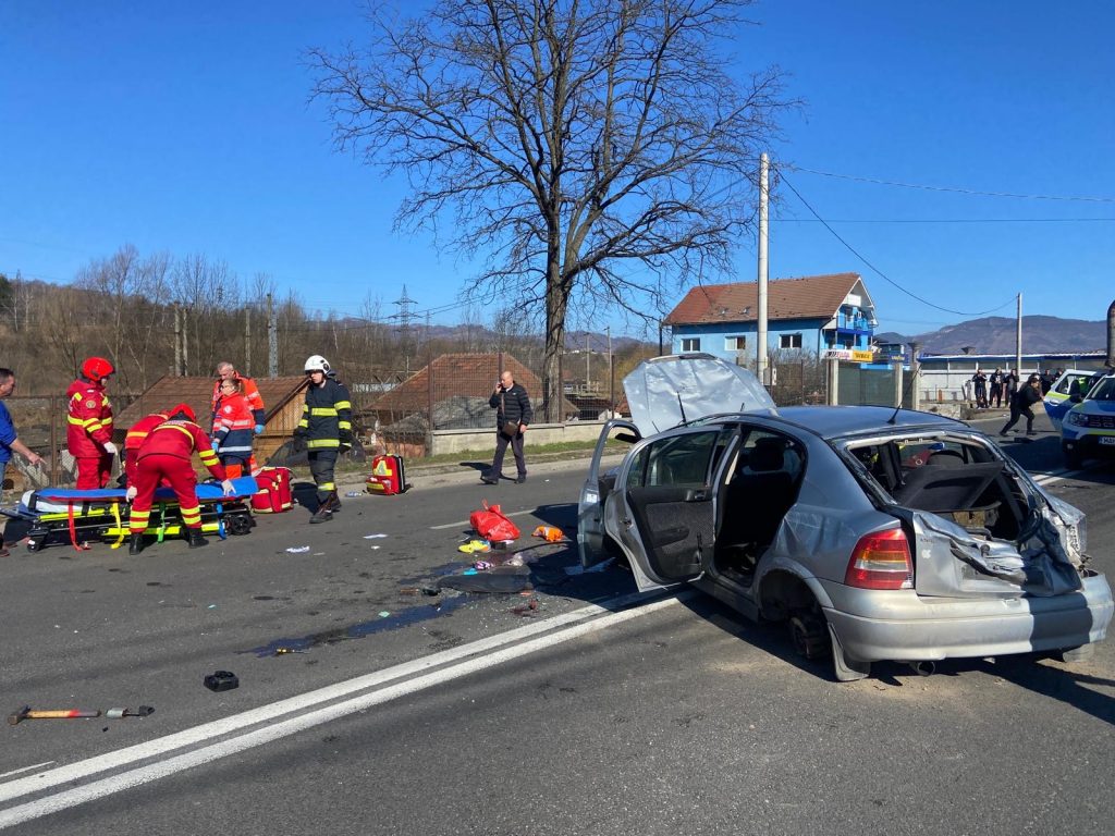 e945e8c2-0869-41e0-be94-cdf87927e39f