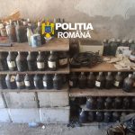 Sute de litri de deșeuri periculoase depozitate într-un garaj din Petroșani