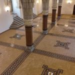 Restaurarea pavimentului din Sala Cavalerilor, aproape de final: intervenție spectaculoasă la unul dintre cele mai importante spații ale Castelul Corvinilor