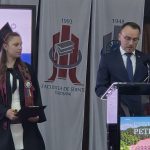 Înainte de a fi digitală, lumea este minerală
