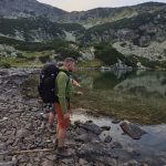 Fir de pescuit ilegal, descoperit într-un lac glaciar din Retezat