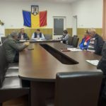 Locuitorii comunei Pui își vor încheia noi contracte pentru colectarea deșeurilor